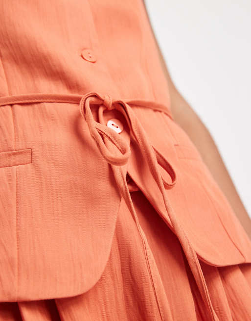 Vero Moda - Gilet de tailleur d'ensemble ajusté et noué à la taille avec bretelles fines - Orange, 2 de 4