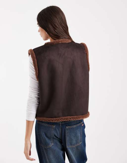 Vero Moda gilet i mockaimitation med fårskinnsimitation i chokladbrunt, 4 av 4