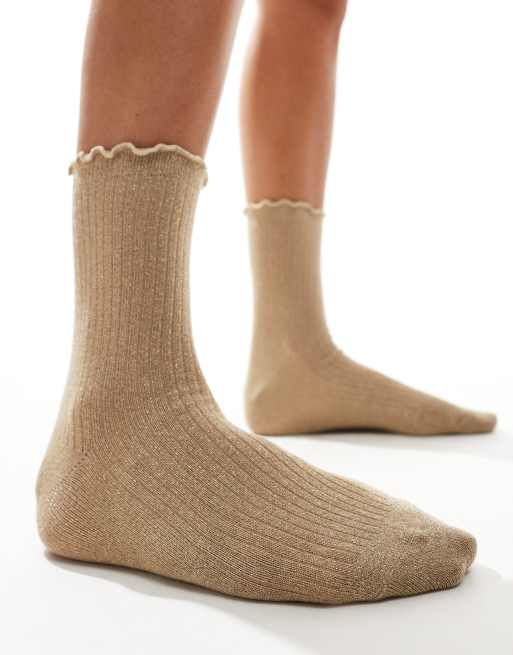 Vero Moda – Glitzernde Socken in Gold mit Rüschensaum, 2 von 4