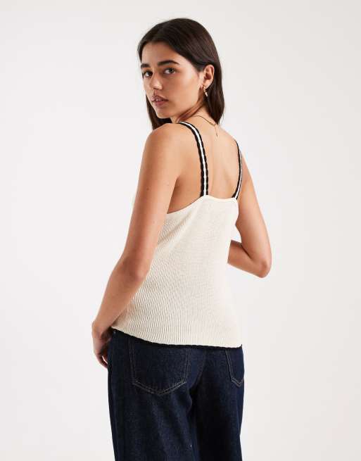 Vero Moda – Gräddvitt, svart och stickat linne med v-ringning och kontrastfärgad uddkant, 3 av 4