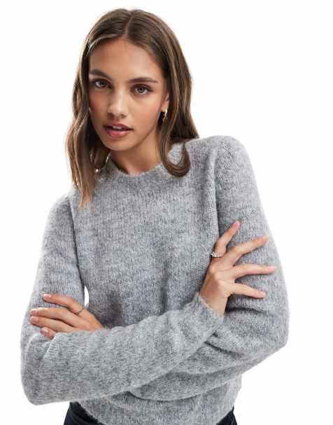 Vero Moda – Gråmelerad, mjuk, stickad och fluffig tröja med rund halsringning - view 1