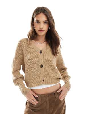 Vero Moda - Grob gerippte Strickjacke in Beige mit Knopfleiste-Neutral
