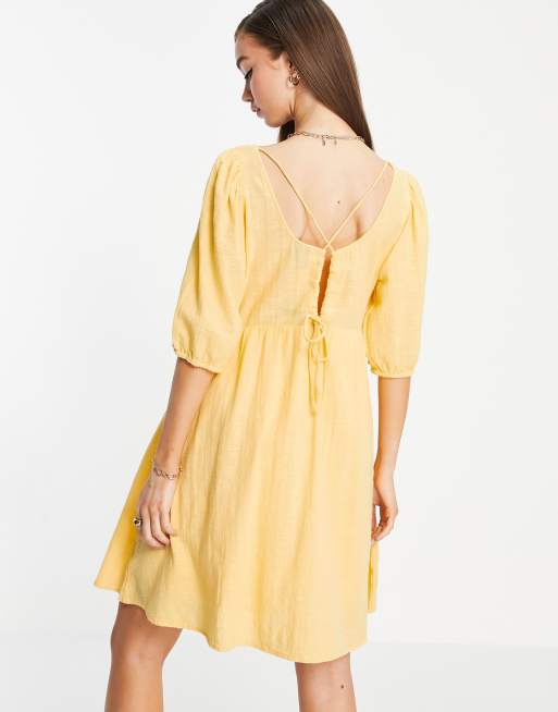 Vero Moda - Gul mini-smockkjole med krydset ryg, 2 af 4