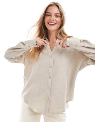 Vero Moda - Hemd in Stein mit V-Ausschnitt-Neutral