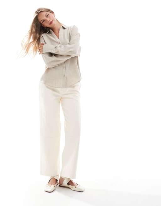 Vero Moda – Hemd in Stein mit V-Ausschnitt , 2 von 4