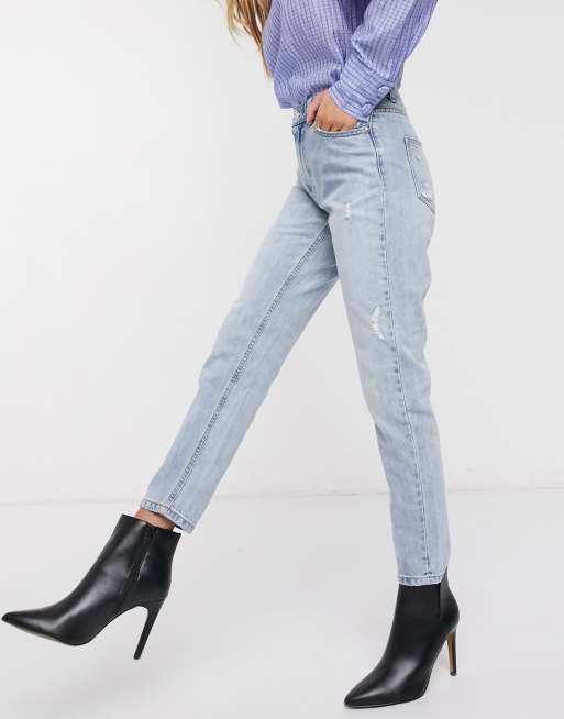 Vero Moda High Waist Mom Jeans Light Wash in Blue