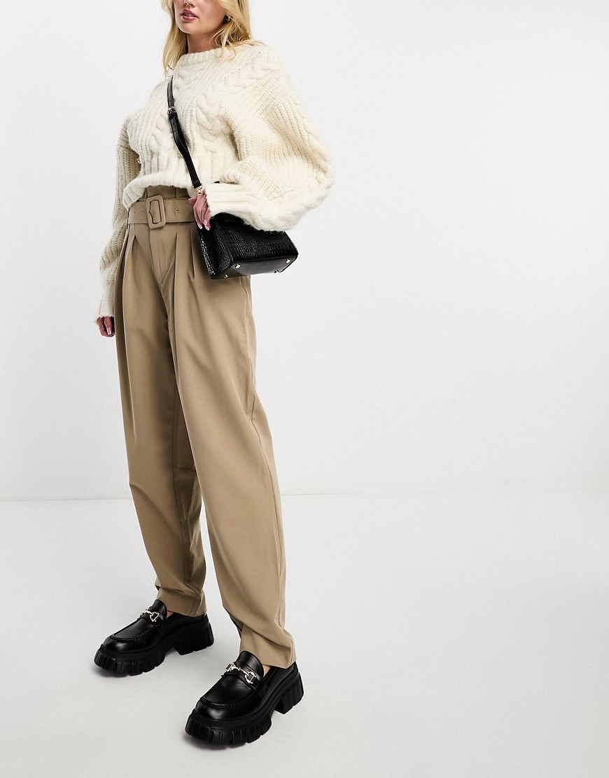 Vero Moda high waist belted tapered trousers in stone-Neutral