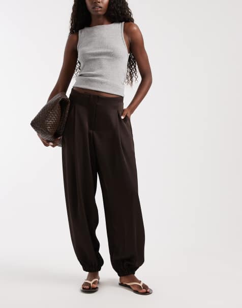 Vero Moda High-Waist-Hose mit Falten in Schokobraun - view 1