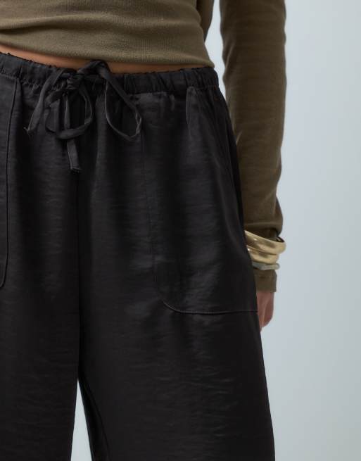 Vero Moda high waist satin loose fit pants in chocolate brown, 4 of 5