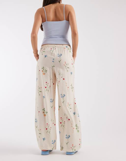 Vero Moda high waist wide leg pants in cream floral print, 3 of 5