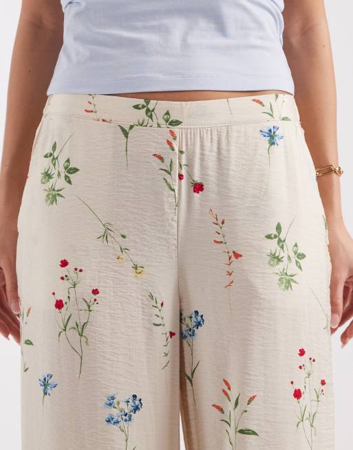 Vero Moda high waist wide leg pants in cream floral print, 4 of 5