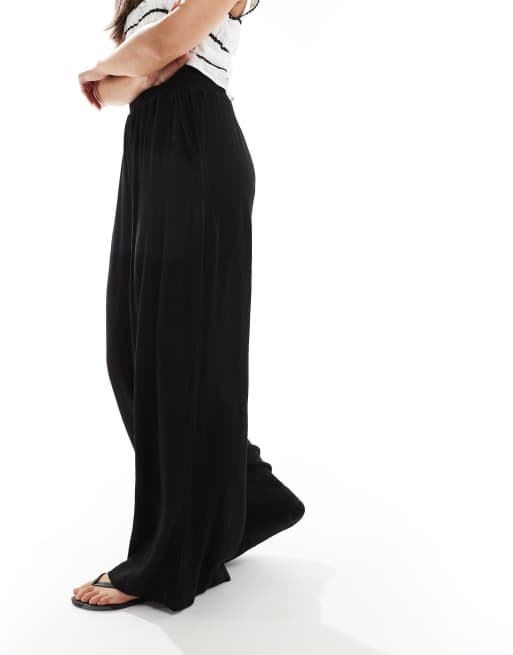Vero Moda high waisted floaty wide leg trousers in black, 4 of 5