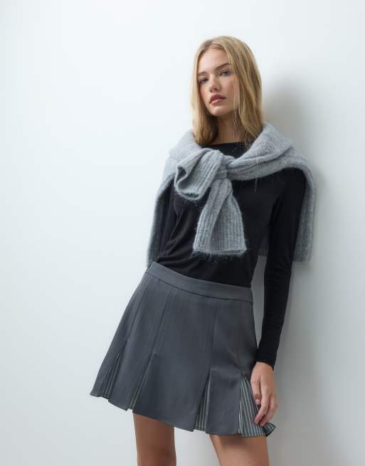 Vero Moda high waisted pleated mini skirt in grey, 4 of 5