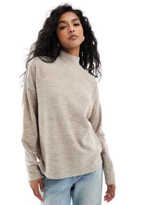 Vero Moda - Hochgeschlossenes Jersey-Oberteil in meliertem Beige mit Oversize-Schnitt-Neutral