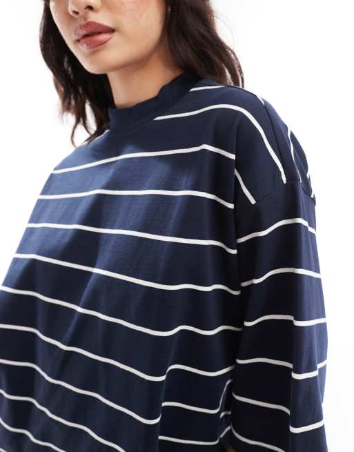 Vero Moda - Hoogsluitend gestreept T-shirt met verlaagde schouders in marineblauw, 3 van 4