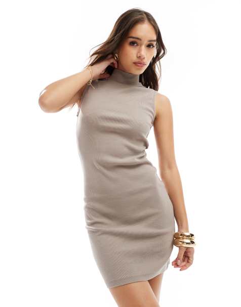 Vero Moda - Hoogsluitende mini jurk van jersey in grijs met wassing - view 1