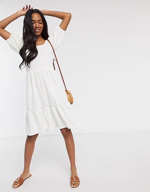 Vero Moda - Hvid kjole og pufærmer | ASOS