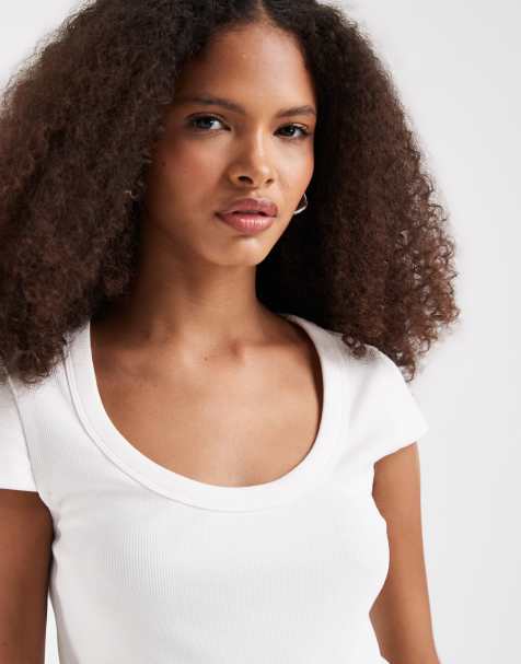 Vero Moda - Hvid ribbet T-shirt med dyb rund hals - view 1
