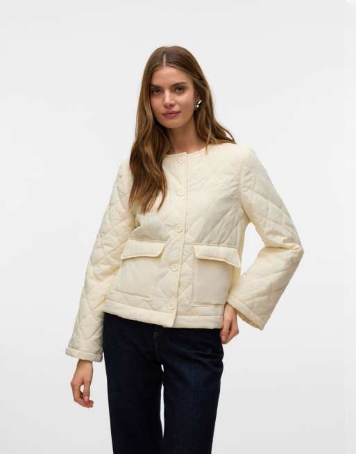 Vero Moda – Jacke in Birkenweiß