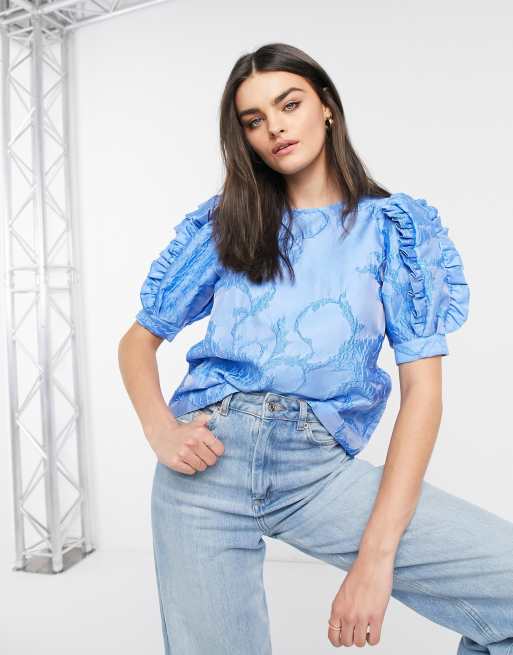 Vero Moda jacquard top puff sleeves and details in blue | ASOS