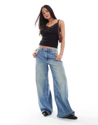 Vero Moda Vero Moda jersey vest with lace trim in black