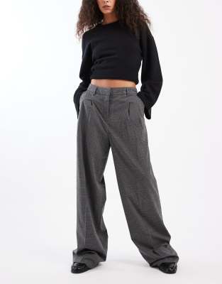 Vero Moda - Karierte Dad-Hose in meliertem Grau mit weitem Bein