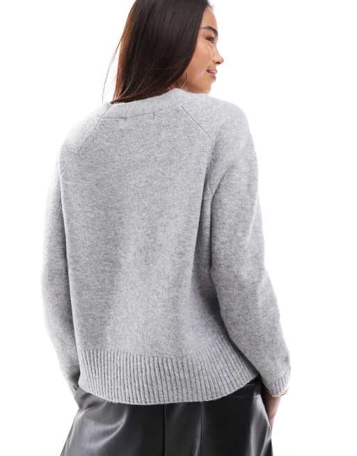 Vero Moda – Kastige Strickjacke in Hellgrau mit Taschen, 4 von 4