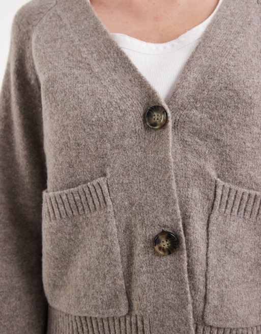 Vero Moda – Kastige Strickjacke in Moon Rock mit Taschen, 3 von 4
