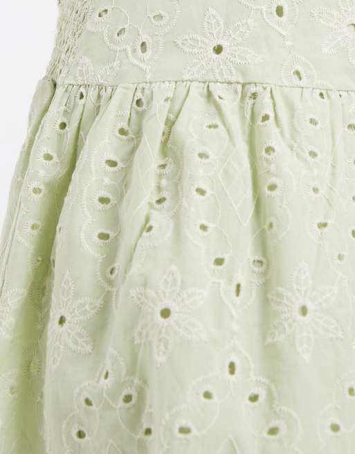 Vero Moda - Katoenen mini rok met broderie in licht mistgroen, deel van co-ord set, 4 van 5