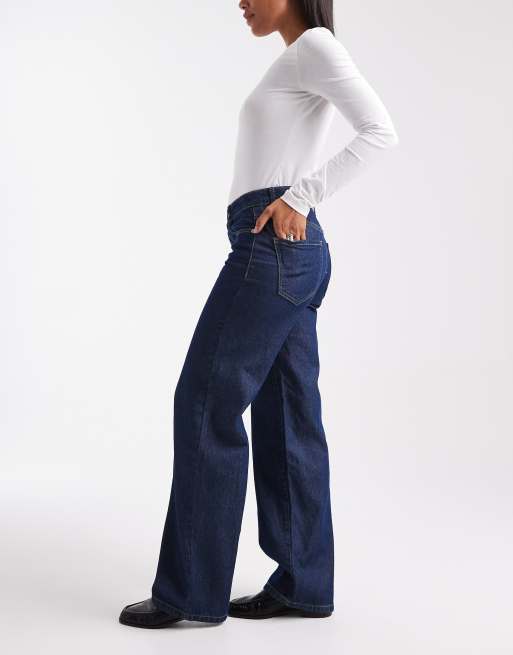 Vero Moda Kirsa mid rise straight leg jeans in dark rinse wash, 3 of 5