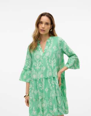 Vero Moda - Kleid in Katydid-Grün