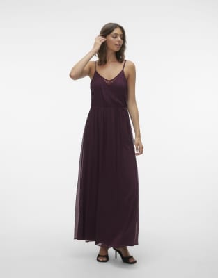 Vero Moda - Kleid in Weinrot