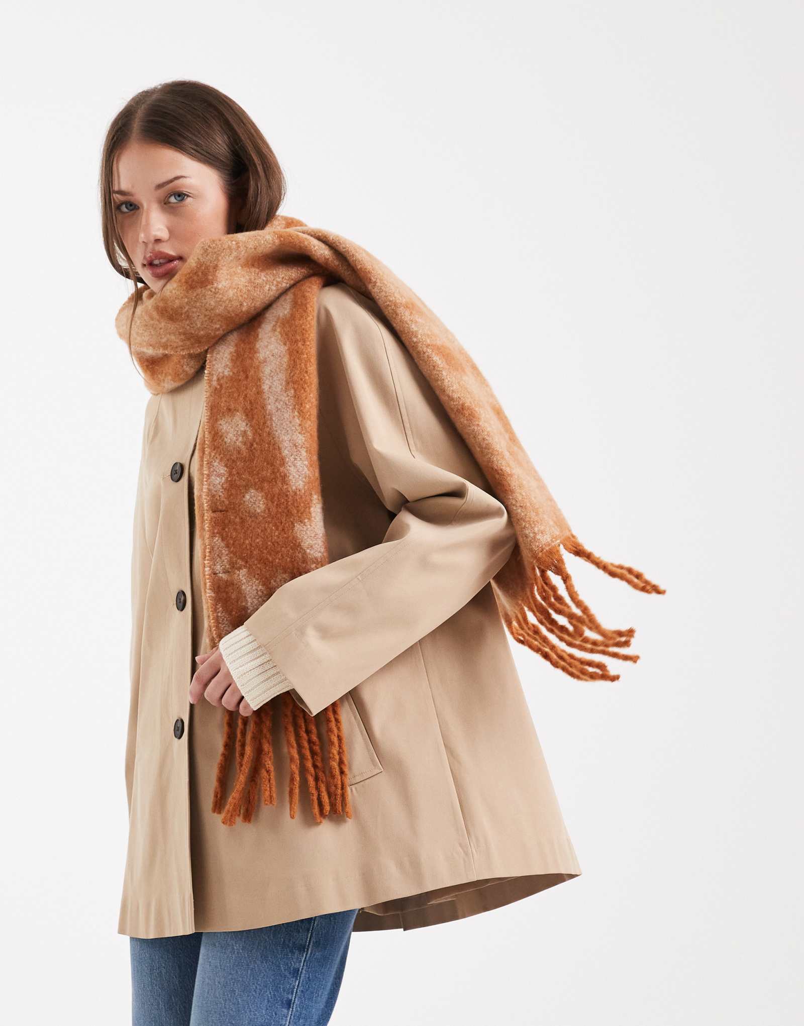 Вязаный шарф Vero Moda с принтом Бэмби