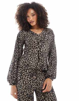 knot front jersey top in leopard print - part of a set-Multi