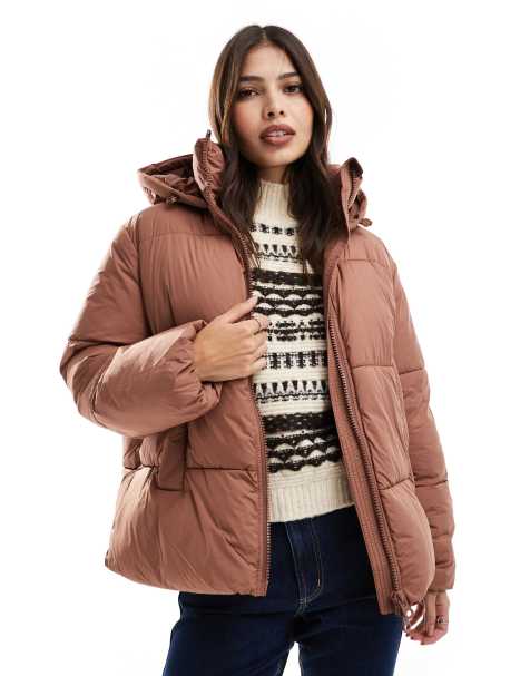 Vero Moda - Kort gewatteerd jack met capuchon in specerijkleur - view 1