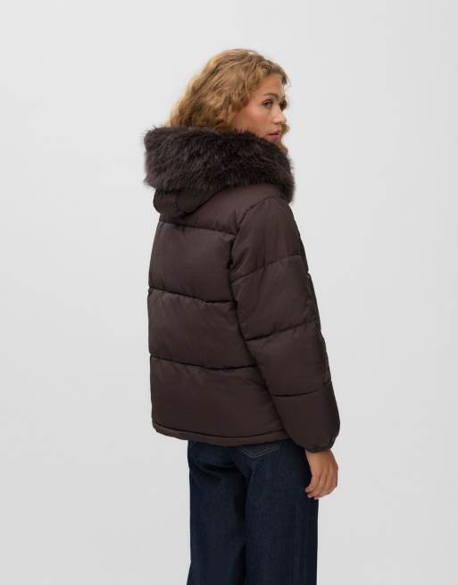 Vero Moda kurtka puchowa w kolorze chocolate torte, 2 z 5