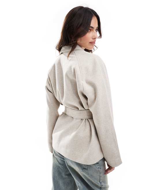 Vero Moda – Kurz geschnittene, formelle Jacke in Creme mit Gürtel, 2 von 4