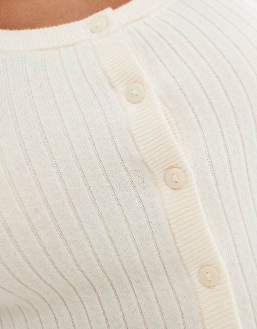 Vero Moda – Kurzärmliges Strickoberteil aus superweichem Rippstrick in Birke-Cremeweiß mit geknöpfter Vorderseite, 2 von 4