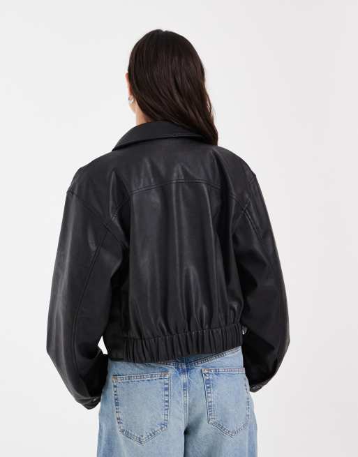 Vero Moda kurze Jacke in Lederoptik in Schwarz, 4 von 4