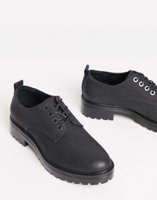 moda brand shoes