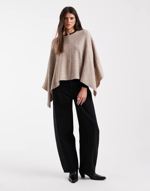 Vero Moda Langarm-Oberteil mit Rundhalsausschnitt und Cape in Schokobraun, 3 von 4