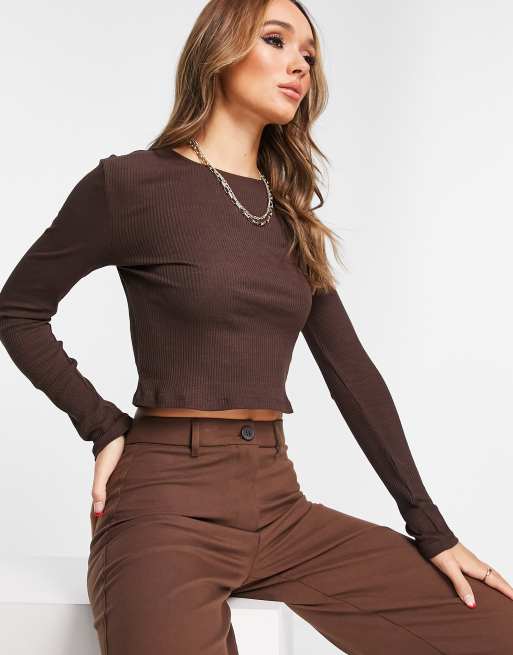 Vero Moda – Langärmliges, geripptes Oberteil in Braun