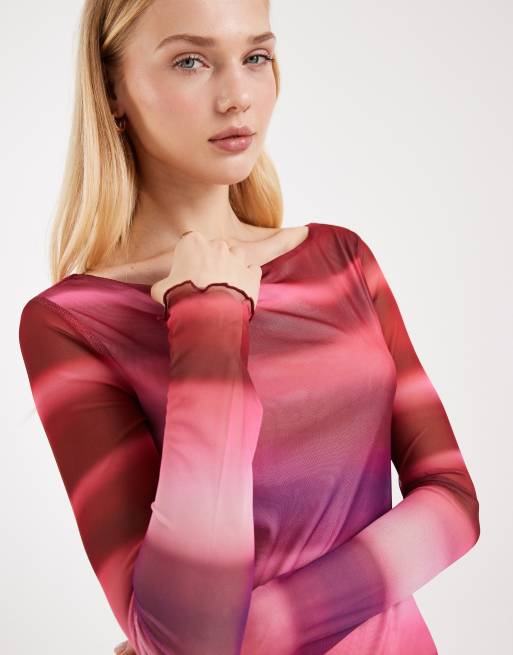Vero Moda – Langärmliges Maxikleid aus Netzstoff mit abstraktem Muster in Rosa, 4 von 4