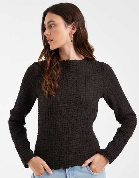 Vero Moda langärmliges strukturiertes Oberteil mit gewelltem Saum in Schokobraun - view 1