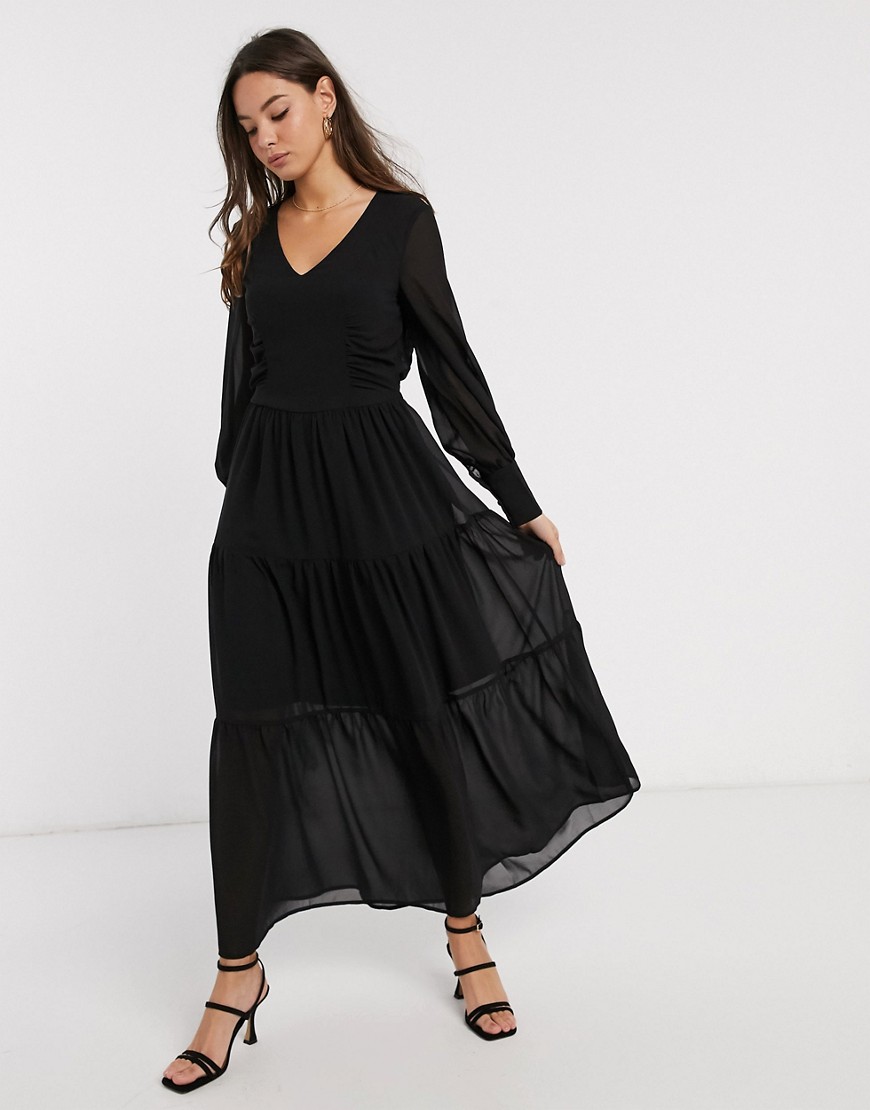Vero Moda - Lange jurk met V-hals en gelaagde rok in zwart