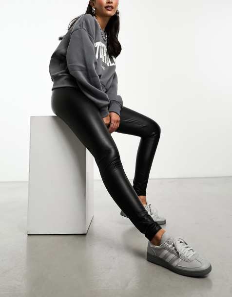 Vero Moda leather look leggings in black - view 1