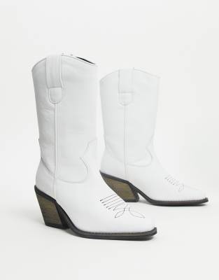all white cowboy boots