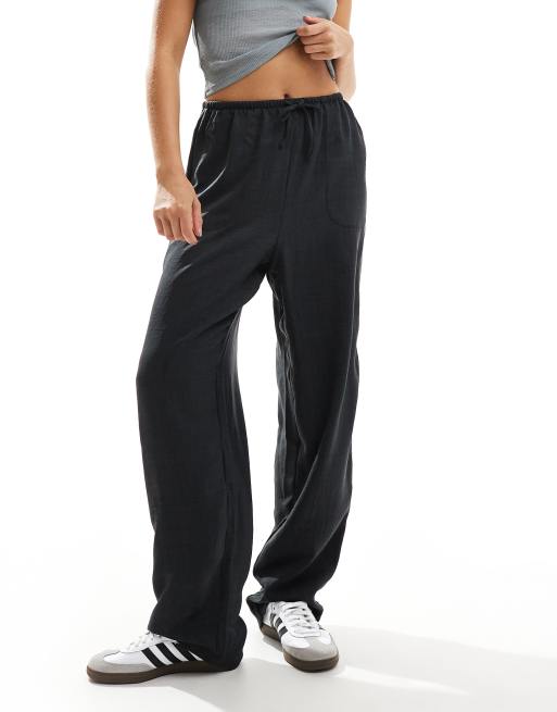 Vero Moda – Leichte Hose in Asphaltgrau mit lockerem Schnitt