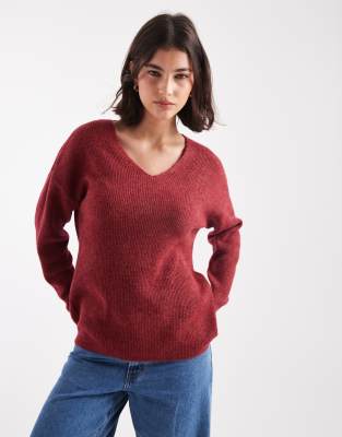 Vero Moda - Leichter Pullover in karandarot meliert mit V-Ausschnitt