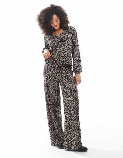 Vero Moda – Leopardmönstrat set med topp och vida byxor i jersey med knut framtill - view 1